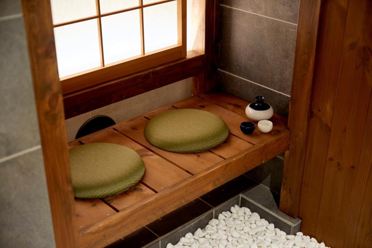 Villa 古今 天下茶屋 With A Private Parking Lot And A Half Open-Air Bath And Direct To Kix Ōsaka Exterior foto