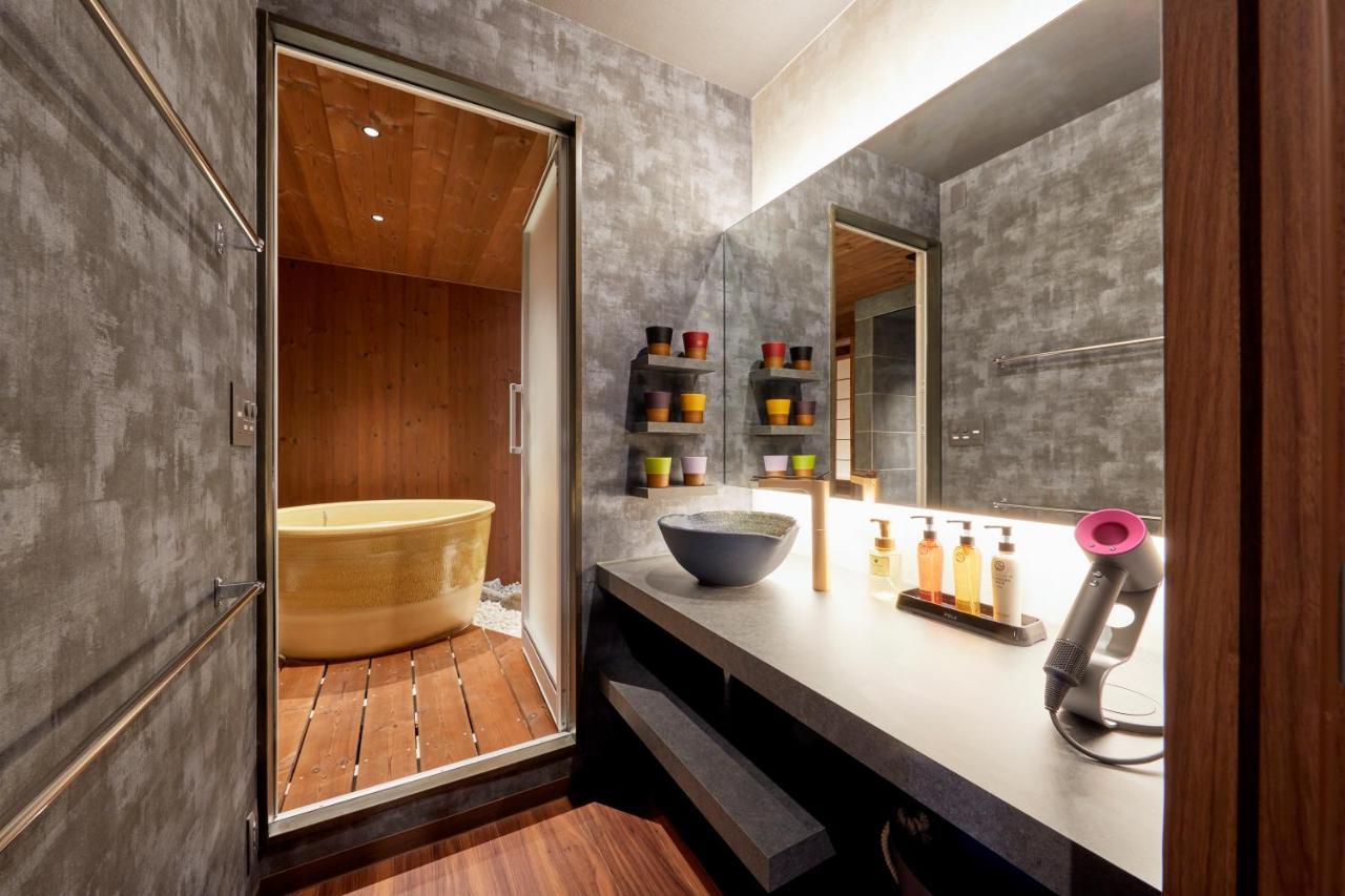Villa 古今 天下茶屋 With A Private Parking Lot And A Half Open-Air Bath And Direct To Kix Ōsaka Exterior foto